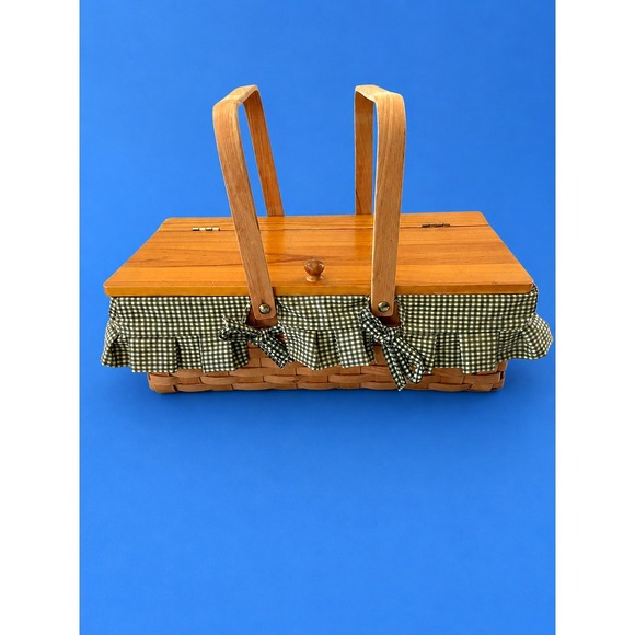 The Unbranded Brand Other - Hinged Type Lid Vintage Wood Wicker Picnic Basket w/Handle Green Plaid Lining